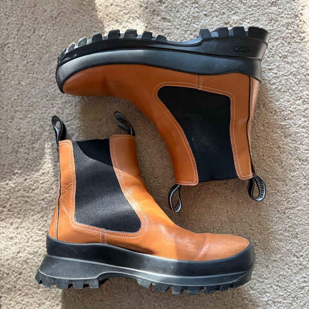 Labucq Suba Chelsea Boot - Picture 2 of 6